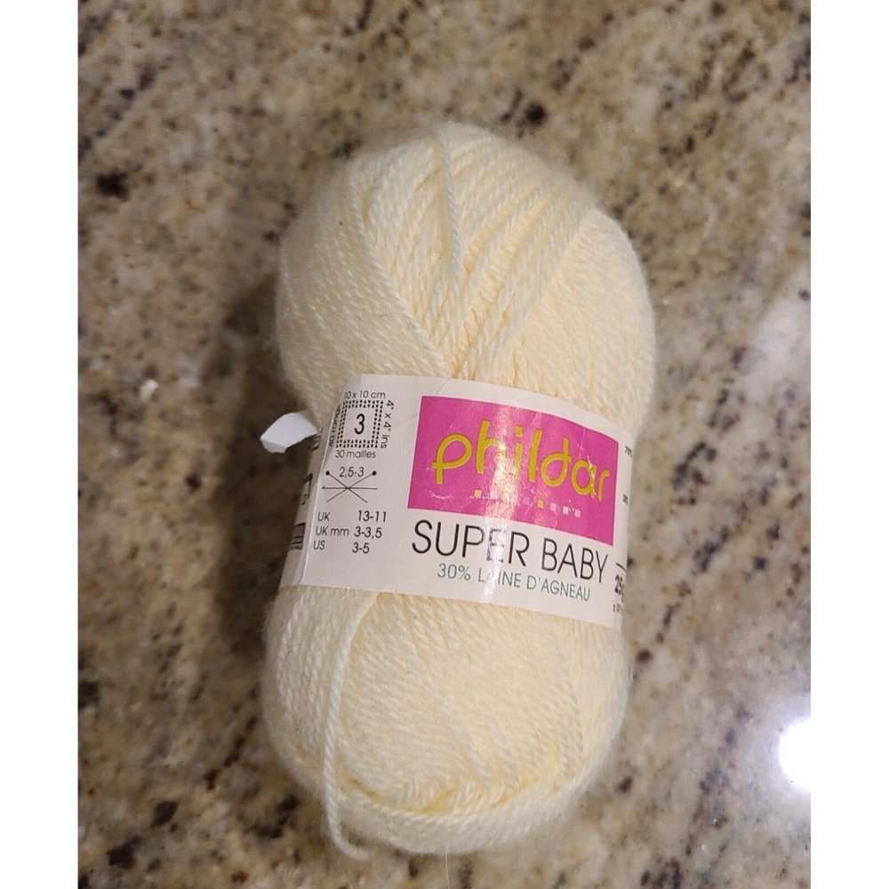 Phildar Super Baby Poussin Pale Yellow 08 oz. 117 yds. acrylic/lambswool yarn